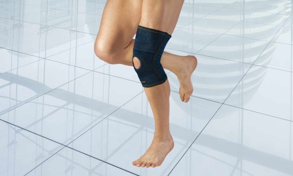 Forni Medical Pavis Kniebandage mit Patellaaussparung, blau